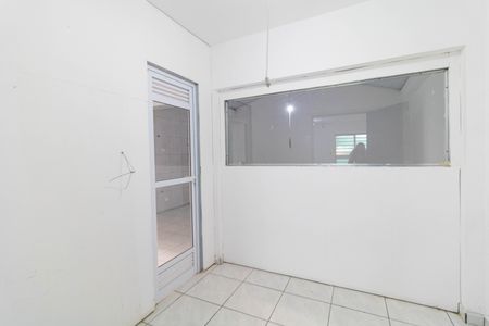 Casa à venda com 250m², 4 quartos e 2 vagas Casa à venda com 250m², 4 quartos e 2 vagasSala