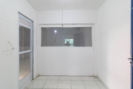 Casa à venda com 250m², 4 quartos e 2 vagas Casa à venda com 250m², 4 quartos e 2 vagasSala
