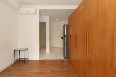 Studio de kitnet/studio para alugar com 1 quarto, 25m² em Cerqueira César, São Paulo