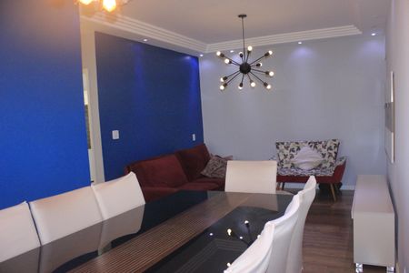 Apartamento para alugar com 75m², 2 quartos e 1 vagaSala