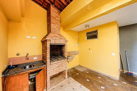 Casa à venda com 240m², 3 quartos e 3 vagas Casa à venda com 240m², 3 quartos e 3 vagasÁrea externa