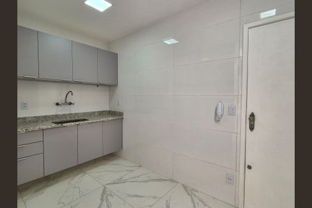 Apartamento à venda com 95m², 2 quartos e 1 vagaCozinha