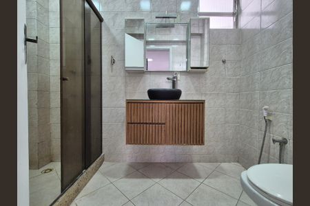 Apartamento à venda com 95m², 2 quartos e 1 vagaBanheiro suite