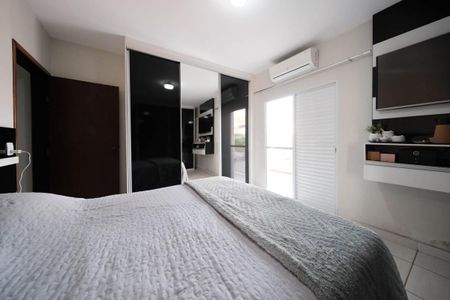 Casa à venda com 180m², 4 quartos e 4 vagasSuíte 1