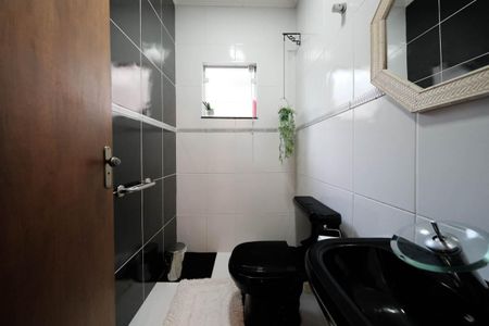 Casa à venda com 180m², 4 quartos e 4 vagasLavabo