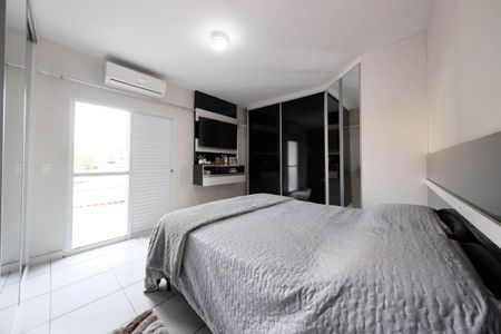 Casa à venda com 180m², 4 quartos e 4 vagasSuíte 1