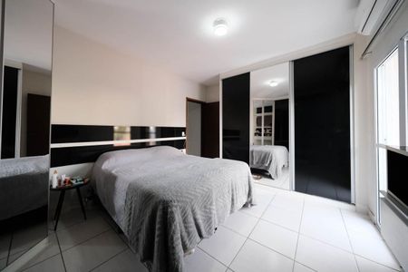 Casa à venda com 180m², 4 quartos e 4 vagasSuíte 1