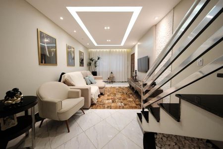 Casa à venda com 180m², 4 quartos e 4 vagasSala