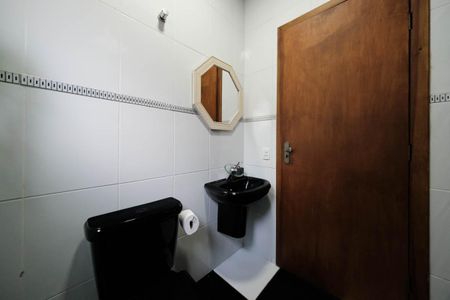 Casa à venda com 180m², 4 quartos e 4 vagasLavabo