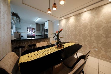 Casa à venda com 180m², 4 quartos e 4 vagasCopa