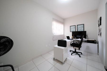 Casa à venda com 180m², 4 quartos e 4 vagasQuarto 2