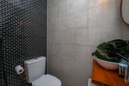 Apartamento à venda com 110m², 2 quartos e 2 vagas Apartamento à venda com 110m², 2 quartos e 2 vagasBanheiro de serviço