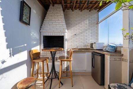 Apartamento à venda com 110m², 2 quartos e 2 vagas Apartamento à venda com 110m², 2 quartos e 2 vagasVaranda da Sala de Jantar