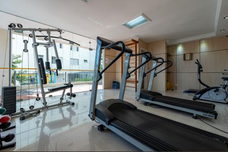 Apartamento à venda com 110m², 2 quartos e 2 vagas Apartamento à venda com 110m², 2 quartos e 2 vagasÁrea comum - Academia