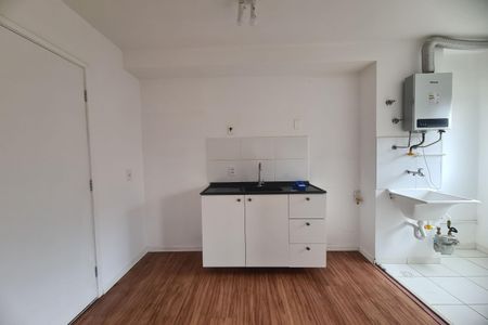Apartamento para alugar com 35m², 2 quartos e 1 vaga Apartamento para alugar com 35m², 2 quartos e 1 vagaCozinha e Área de Serviço