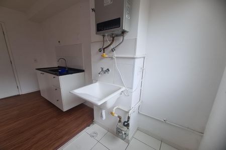 Apartamento para alugar com 35m², 2 quartos e 1 vaga Apartamento para alugar com 35m², 2 quartos e 1 vagaCozinha e Área de Serviço