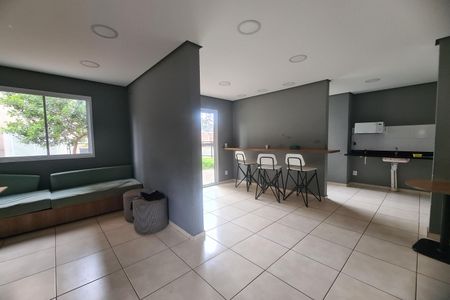 Apartamento para alugar com 35m², 2 quartos e 1 vaga Apartamento para alugar com 35m², 2 quartos e 1 vagaÁrea comum - Salão de festas
