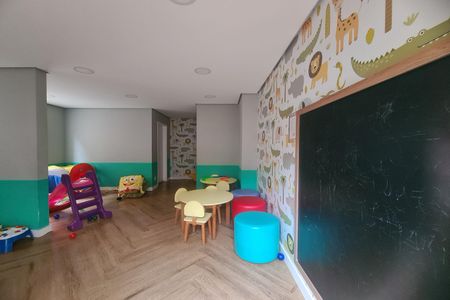 Apartamento para alugar com 35m², 2 quartos e 1 vaga Apartamento para alugar com 35m², 2 quartos e 1 vagaÁrea comum - Brinquedoteca