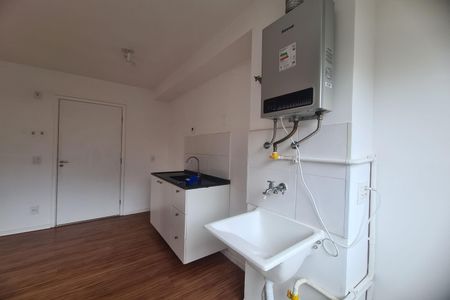 Apartamento para alugar com 35m², 2 quartos e 1 vaga Apartamento para alugar com 35m², 2 quartos e 1 vagaCozinha e Área de Serviço