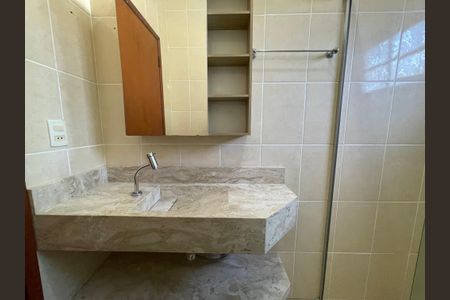 Casa à venda com 135m², 3 quartos e 4 vagas Casa à venda com 135m², 3 quartos e 4 vagasBanheiro Social