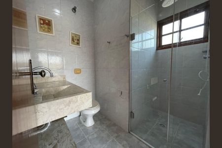 Casa à venda com 135m², 3 quartos e 4 vagas Casa à venda com 135m², 3 quartos e 4 vagasBanheiro da Suíte