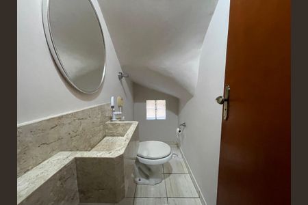 Casa à venda com 135m², 3 quartos e 4 vagas Casa à venda com 135m², 3 quartos e 4 vagasLavabo