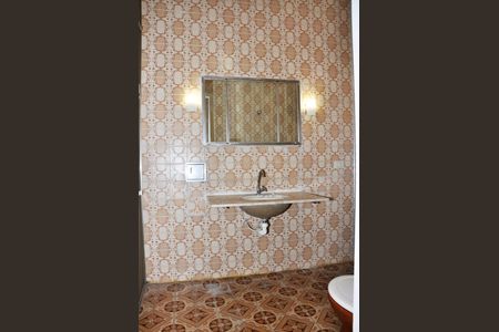 Casa à venda com 154m², 4 quartos e 2 vagas Casa à venda com 154m², 4 quartos e 2 vagasBanheiro Suíte
