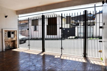 Casa à venda com 154m², 4 quartos e 2 vagas Casa à venda com 154m², 4 quartos e 2 vagasGaragem