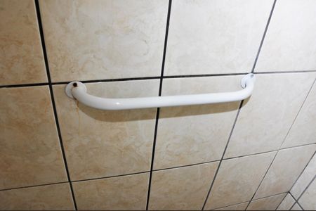 Casa à venda com 154m², 4 quartos e 2 vagas Casa à venda com 154m², 4 quartos e 2 vagasBanheiro Social