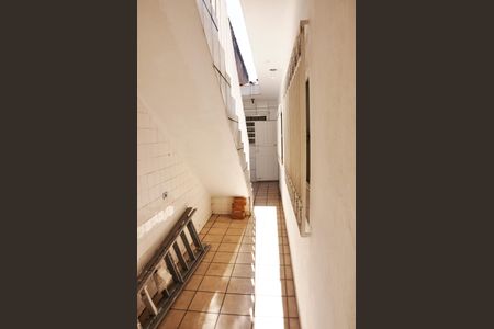 Casa à venda com 154m², 4 quartos e 2 vagas Casa à venda com 154m², 4 quartos e 2 vagasÁrea comum