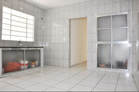 Casa à venda com 154m², 4 quartos e 2 vagas Casa à venda com 154m², 4 quartos e 2 vagasCozinha