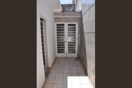 Casa à venda com 154m², 4 quartos e 2 vagas Casa à venda com 154m², 4 quartos e 2 vagasÁrea comum