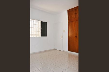 Casa à venda com 154m², 4 quartos e 2 vagas Casa à venda com 154m², 4 quartos e 2 vagasQuarto 1