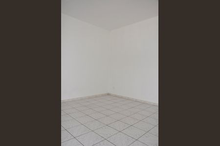 Casa à venda com 154m², 4 quartos e 2 vagas Casa à venda com 154m², 4 quartos e 2 vagasSala