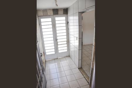 Casa à venda com 154m², 4 quartos e 2 vagas Casa à venda com 154m², 4 quartos e 2 vagasHall de entrada