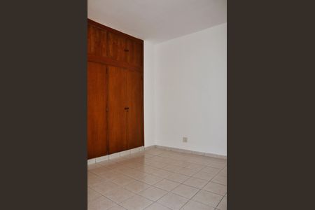 Casa à venda com 154m², 4 quartos e 2 vagas Casa à venda com 154m², 4 quartos e 2 vagasQuarto 1