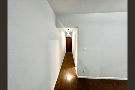 Corredor de apartamento à venda com 2 quartos, 68m² em Vila Pauliceia, São Paulo