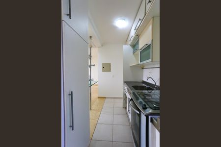 Apartamento para alugar com 56m², 2 quartos e 2 vagas Apartamento para alugar com 56m², 2 quartos e 2 vagasCozinha