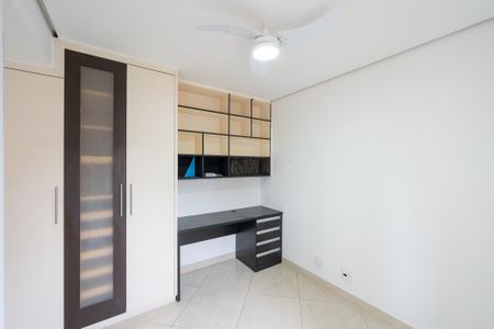 Apartamento à venda com 128m², 3 quartos e 2 vagas Apartamento à venda com 128m², 3 quartos e 2 vagasQuarto