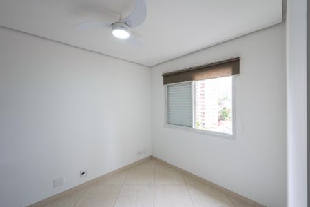 Apartamento à venda com 128m², 3 quartos e 2 vagas Apartamento à venda com 128m², 3 quartos e 2 vagasQuarto