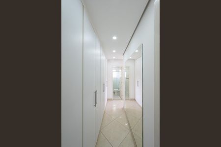 Apartamento à venda com 128m², 3 quartos e 2 vagas Apartamento à venda com 128m², 3 quartos e 2 vagasSuíte