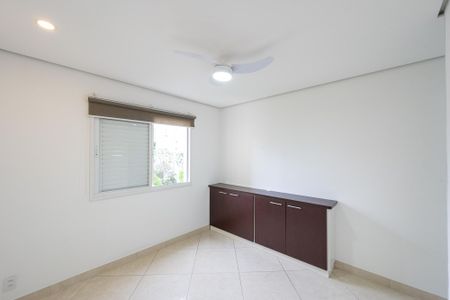 Apartamento à venda com 128m², 3 quartos e 2 vagas Apartamento à venda com 128m², 3 quartos e 2 vagasSuíte