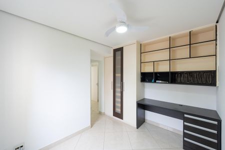 Apartamento à venda com 128m², 3 quartos e 2 vagas Apartamento à venda com 128m², 3 quartos e 2 vagasQuarto