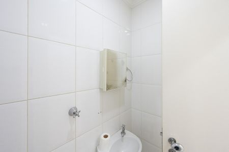 Apartamento à venda com 128m², 3 quartos e 2 vagas Apartamento à venda com 128m², 3 quartos e 2 vagasBanheiro de Serviço