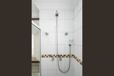 Apartamento à venda com 128m², 3 quartos e 2 vagas Apartamento à venda com 128m², 3 quartos e 2 vagasBanheiro da Suíte