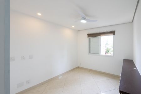 Apartamento à venda com 128m², 3 quartos e 2 vagas Apartamento à venda com 128m², 3 quartos e 2 vagasSuíte