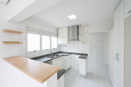 Apartamento à venda com 128m², 3 quartos e 2 vagas Apartamento à venda com 128m², 3 quartos e 2 vagasCozinha