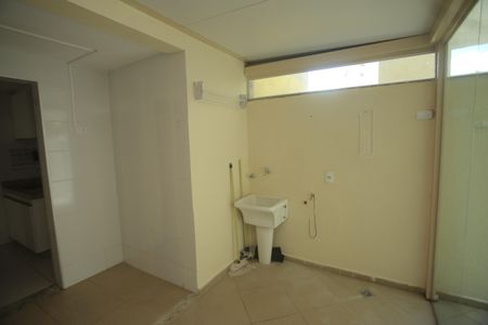 Apartamento para alugar com 175m², 3 quartos e 2 vagasÁrea de serviço