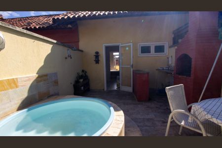 Casa de condomínio à venda com 200m², 3 quartos e 2 vagas Casa de condomínio à venda com 200m², 3 quartos e 2 vagasCobertura