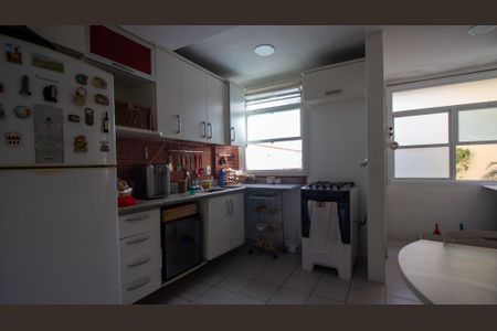 Casa de condomínio à venda com 200m², 3 quartos e 2 vagas Casa de condomínio à venda com 200m², 3 quartos e 2 vagasCozinha